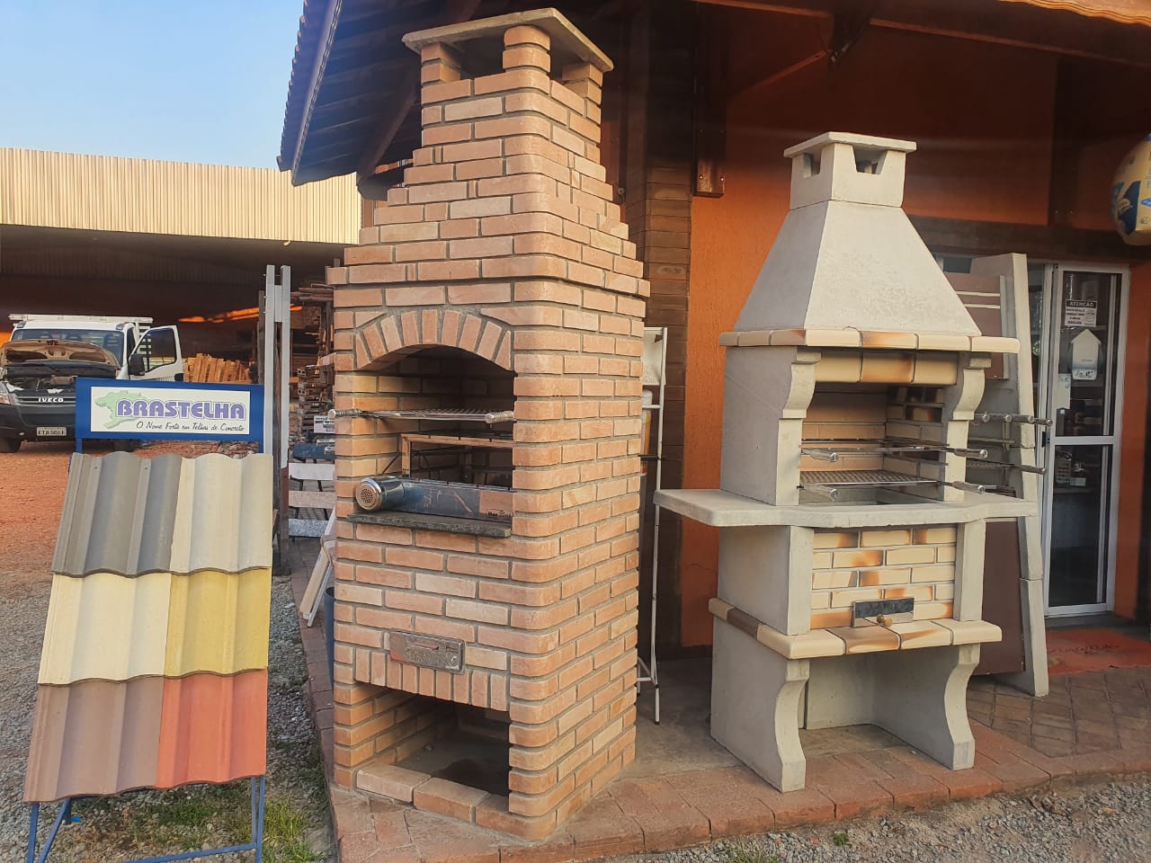02-pinguim-construcoes-loja